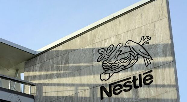 Nestle: non otteniamo profitti da attività rimanenti in Russia