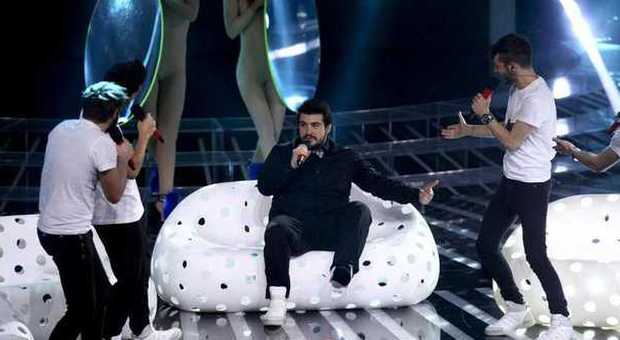 X Factor, al primo live eliminato il rapper Diluvio
