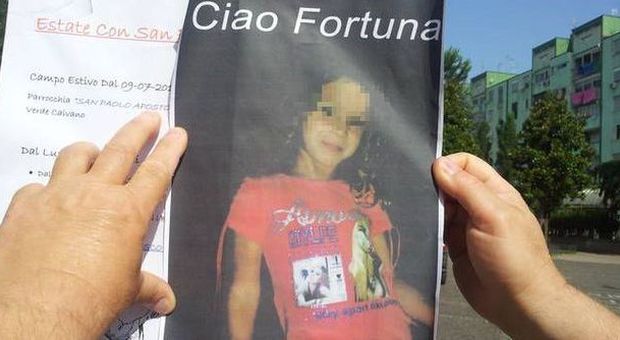 Bimba di 6 anni caduta dal balcone a Napoli: "Prima è stata vittima di violenza sessuale"