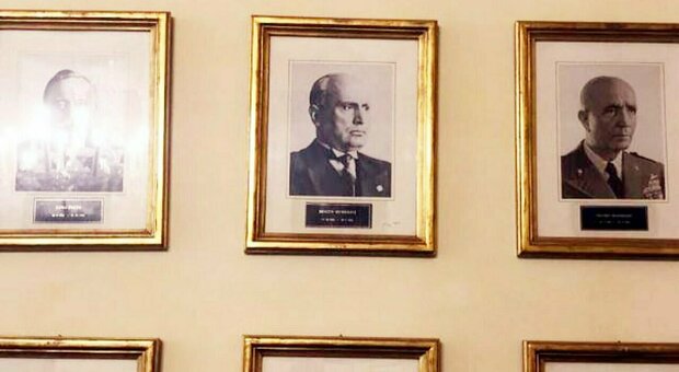 Mise, tolta la foto di Mussolini presente tra i ritratti dei ministri del Mise. La Russa: «Facciamo cancel culture?»