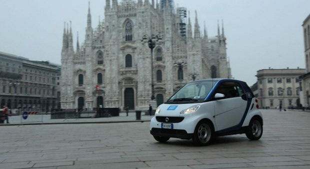 La città meneghina è la capitale italiana del car sharing con 2.300 mezzi e oltre 300mila utenti divisi tra 5 operatori (car2go, GuidaMI, Enjoy, E-Vai e Shar NGo)