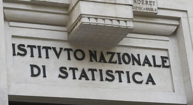 Consumi, Istat: nel 2019 stabile spesa mensile famiglie