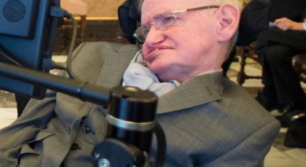 Roma, paura per Hawking: lo scienziato ricoverato al Gemelli