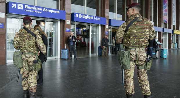 Viminale, in arrivo 400 militari nelle stazioni ferroviarie italiane: ecco come e dove saranno distribuiti