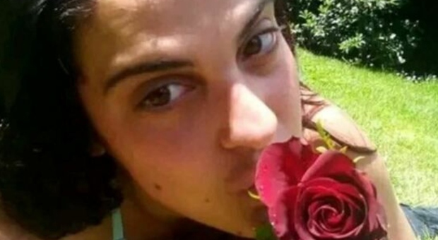 Cristina, 33 anni, uccisa a Rimini: il compagno l'ha massacrata con trenta coltellate