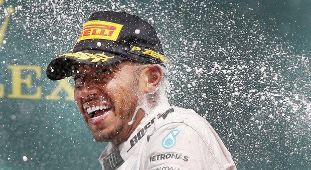 Lewis Hamilton sul podio di Hockenheim