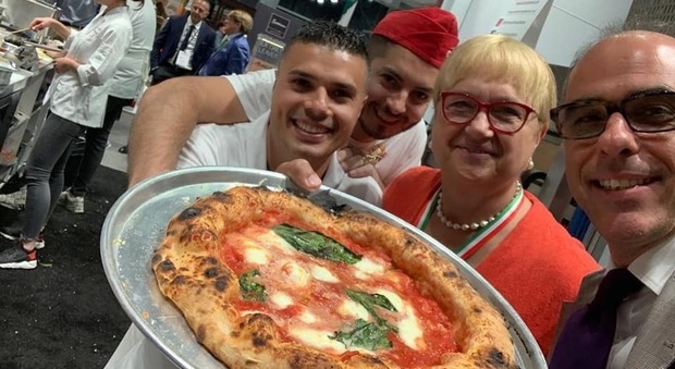 Napoli show al Fancy Food di New York: Lidia Bastianich col dream team Caputo