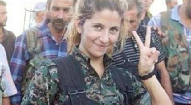 La soldatessa curda Rehana