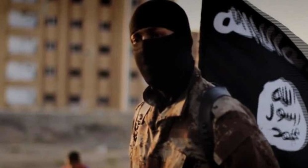 Roma, minacce e video dell'Isis su Facebook: espulso dall'Italia un tunisino residente a Latina