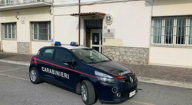 Assegno "cabriolet" per l'auto a noleggio, scoperti e denunciati dai carabinieri