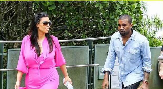 Kim Kardashian partorirà il giorno di Natale, scelto il nome: "Ma a Kanye West non piace"