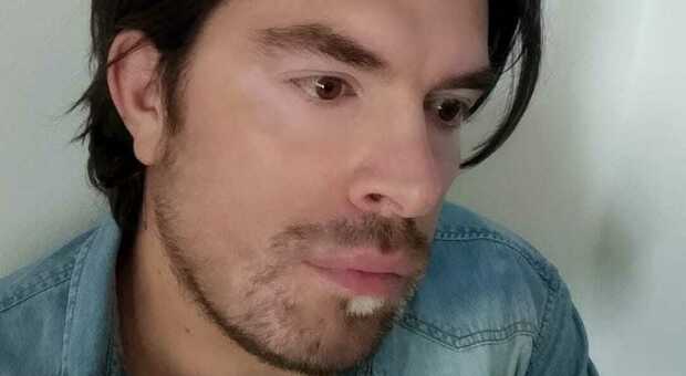 Ferrara, Davide Benetti: morto il prof 43enne vittima del crollo di un terrazzino durante una gita