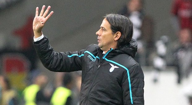 Lazio, Inzaghi: «L'arbitro ha rovinato la partita, l'espulsione di Correa non c'era»