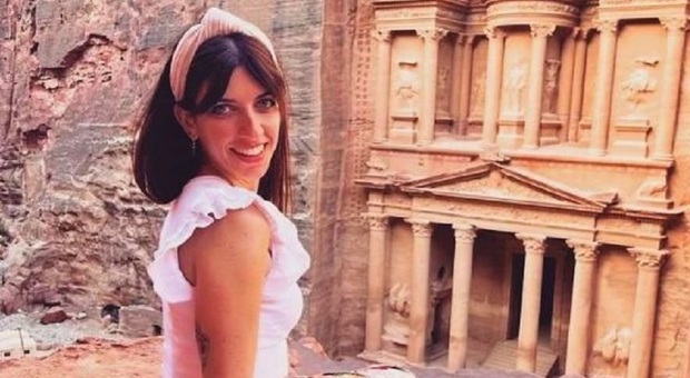 Lucia Menghini, morta in incidente in Giordania: medico a Foligno, aveva 31 anni. Gravi due amiche