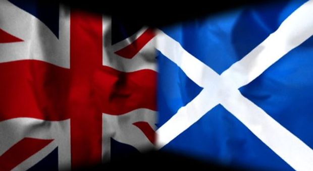 Paura per un nuovo referendum in Scozia. Sterlina in affanno