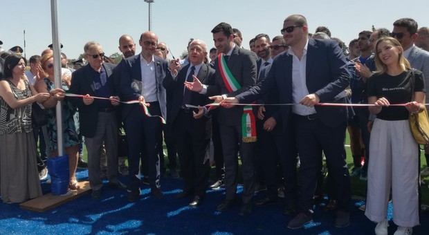 Universiadi, nuovo campo da rugby inaugurato all'ombra del Vesuvio