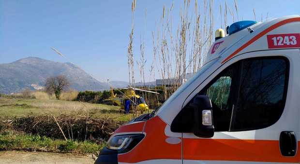 Incidente con la moto sull'Appia: muore un ragazzo di 21 anni A Fondi ciclista ucciso ad un Tir