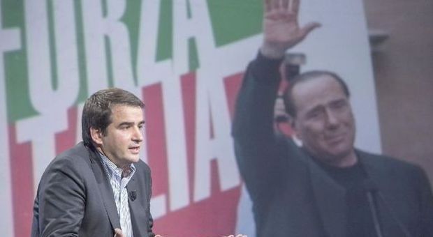 FI, duro attacco di Fitto: «Berlusconi sta suicidando il partito»