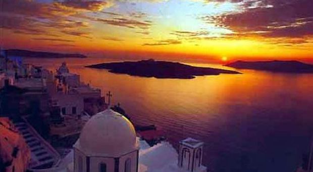 Santorini: la più bella delle Cicladi