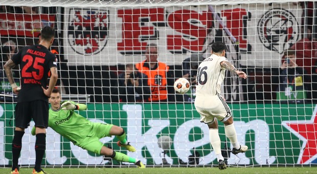 Bayer Leverkusen-Roma 2-2, pagelle: Paredes ha il ghiaccio nelle vene, che sfortuna Mancini