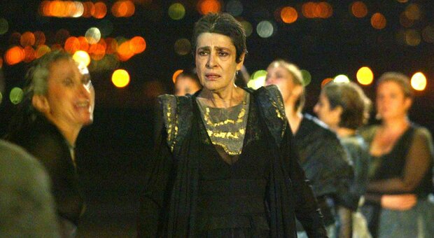 Irene Papas è morta, l'attrice greca aveva 96 anni