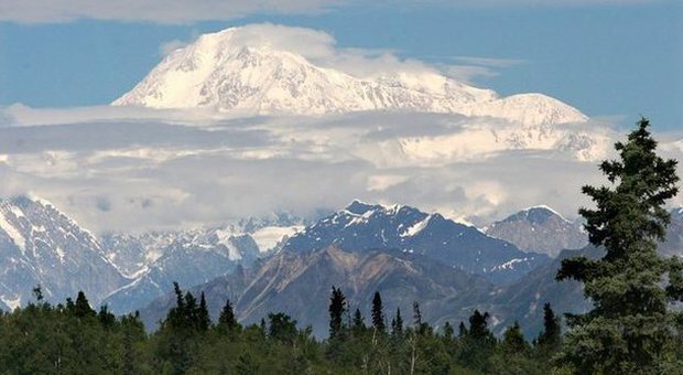 Morto turista italiano in Alaska: Alexander, 28 anni, è stato travolto da una lastra di ghiaccio