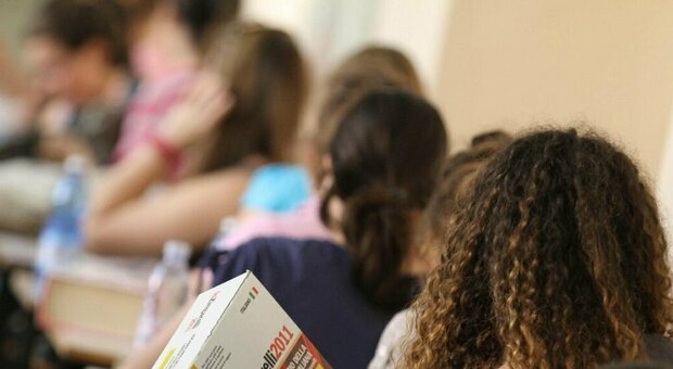 Maturità 2022, 20mila non ammessi all’esame. “Strage” in Sardegna, in più bravi sono in Veneto