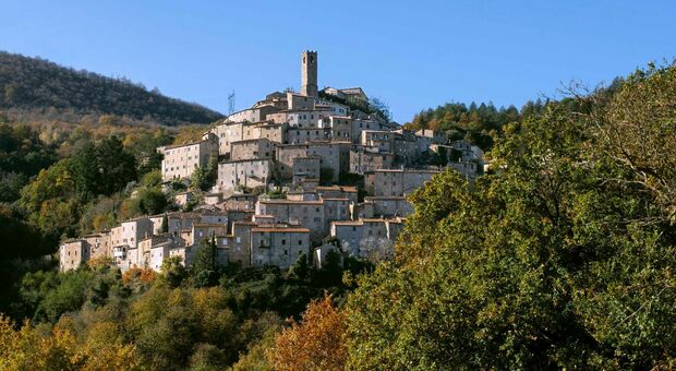 Il borgo di Castelnuovo Val di Cecina