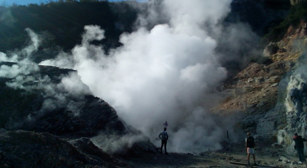 Fumarola ad Agnano, la Procura di Napoli indaga sulle trivellazioni nella caldera dei Campi Flegrei