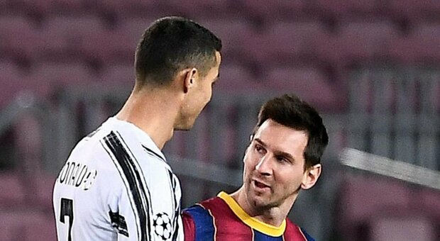 Messi e Ronaldo, la leggenda del gol: raggiunta l'icona Pelè