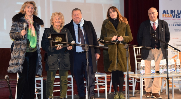 Cinzia Th Torrini premiata al film festival di architettura e design di Afragola “Al di là della visione”