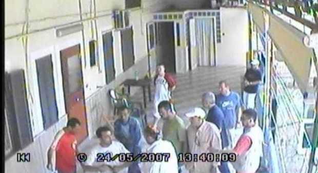 Torre Annunziata, omicidio di camorra ripreso in video: condannati i minorenni