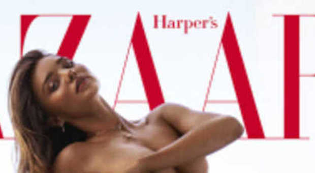 Miranda Kerr troppo sexy in copertina: la rivista ritirata dai supermercati
