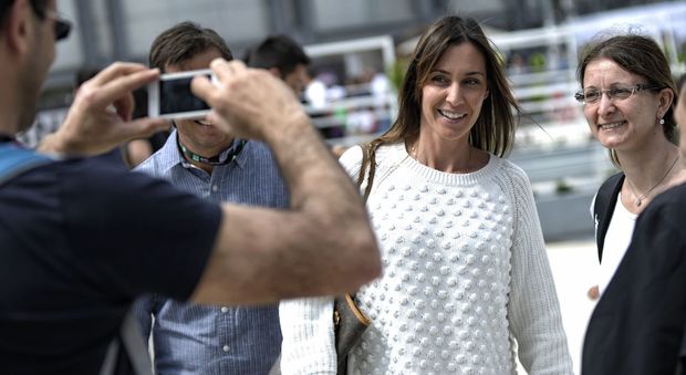 Internazionali, Flavia Pennetta avvistata al Foro Italico: bagno di folla tra selfie e autografi