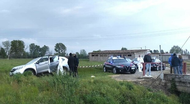 Noto commercialista milanese trovato morto nella sua auto in un lago di sangue: l'omicida ripreso dalle telecamere