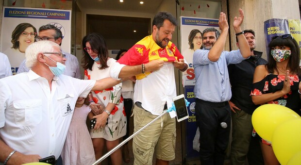 Salvini a Benevento, Molteni punge: «A Mastella una vagonata di maalox»