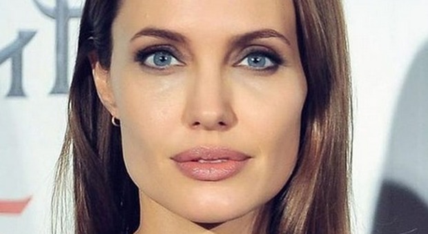 Angelina Jolie ci pensa: «Candidarmi per la Casa Bianca? Non si sa mai»