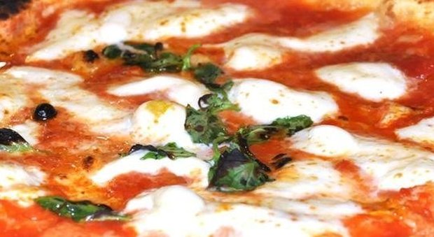 Napoli. Noiconsumatori contro la pizza surgelata: domani manifestazione