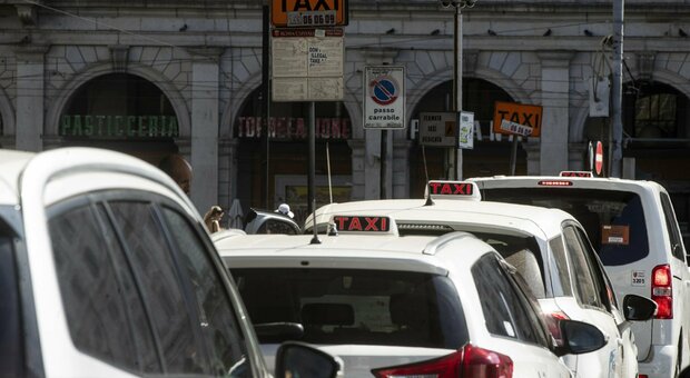 Taxi gratis all'uscita delle discoteche per chi beve troppo: via libera al progetto del Mit.