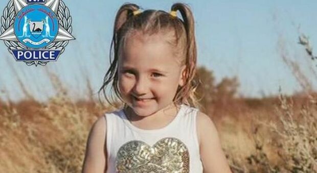 Bimba di 4 anni scomparsa nella notte: era in campeggio coi genitori. «Rapita col sacco a pelo»