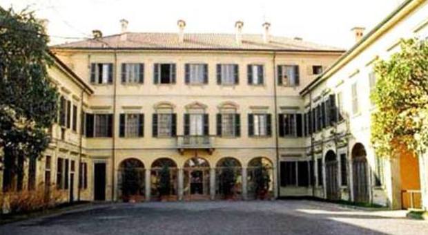 La pazza idea di Berlusconi: un centro disabili dentro la villa di Arcore