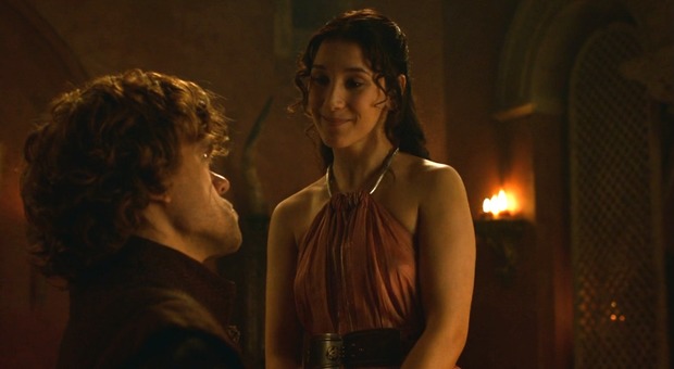 "Insulti a sfondo sessuale": l'attrice di Game of Thrones blocca una nazione intera su Instagram