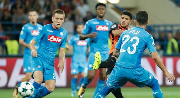 Il Napoli crolla in Ucraina Lo Shakhtar vince 2-1