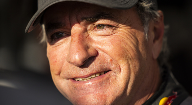 Il campione spagnolo Carlos Sainz ha vinto la sua quarta Dakar