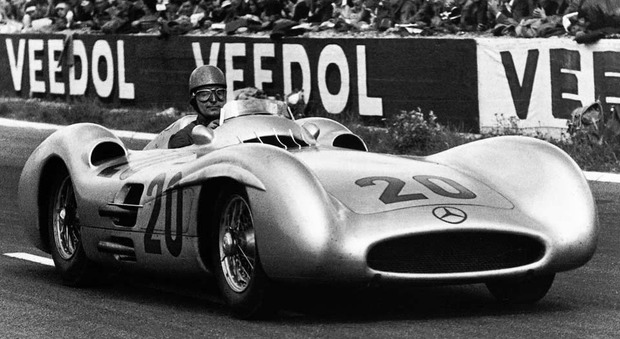La Mercedes W196 di F1 che nel 1954 e 1955 vinse 9 gare su 12 con J.M. Fangio e Stirling Moss