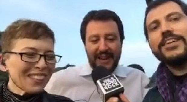 Salvini e Pivetti cantano Mila e Shiro