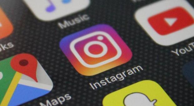 Rivoluzione Instagram, da oggi si possono pubblicare album di foto