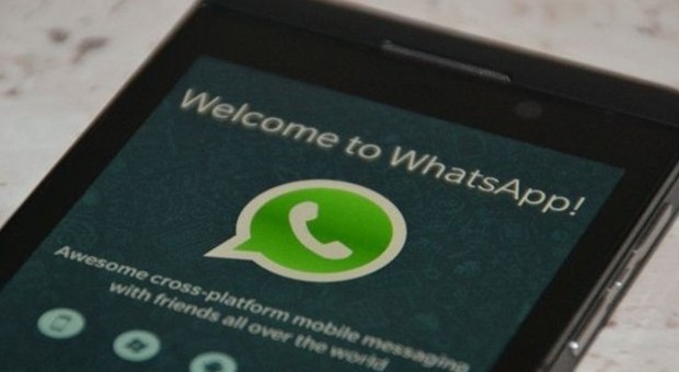 "Sabato Whatsapp sarà a pagamento". Nuovo annuncio bufala