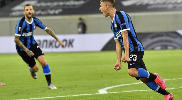 Europa League, Inter in semifinale: 2-1 al Leverkusen con Barella e Lukaku