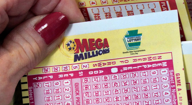 Mega Millions, il biglietto vincente della lotteria da record: in Florida il jackpot da 1,58 miliardi di dollari